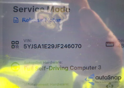 2018 Tesla Model S 100D/75D/P100D z USA, uszkodzony, nr VIN 5YJSA1E29JF246070